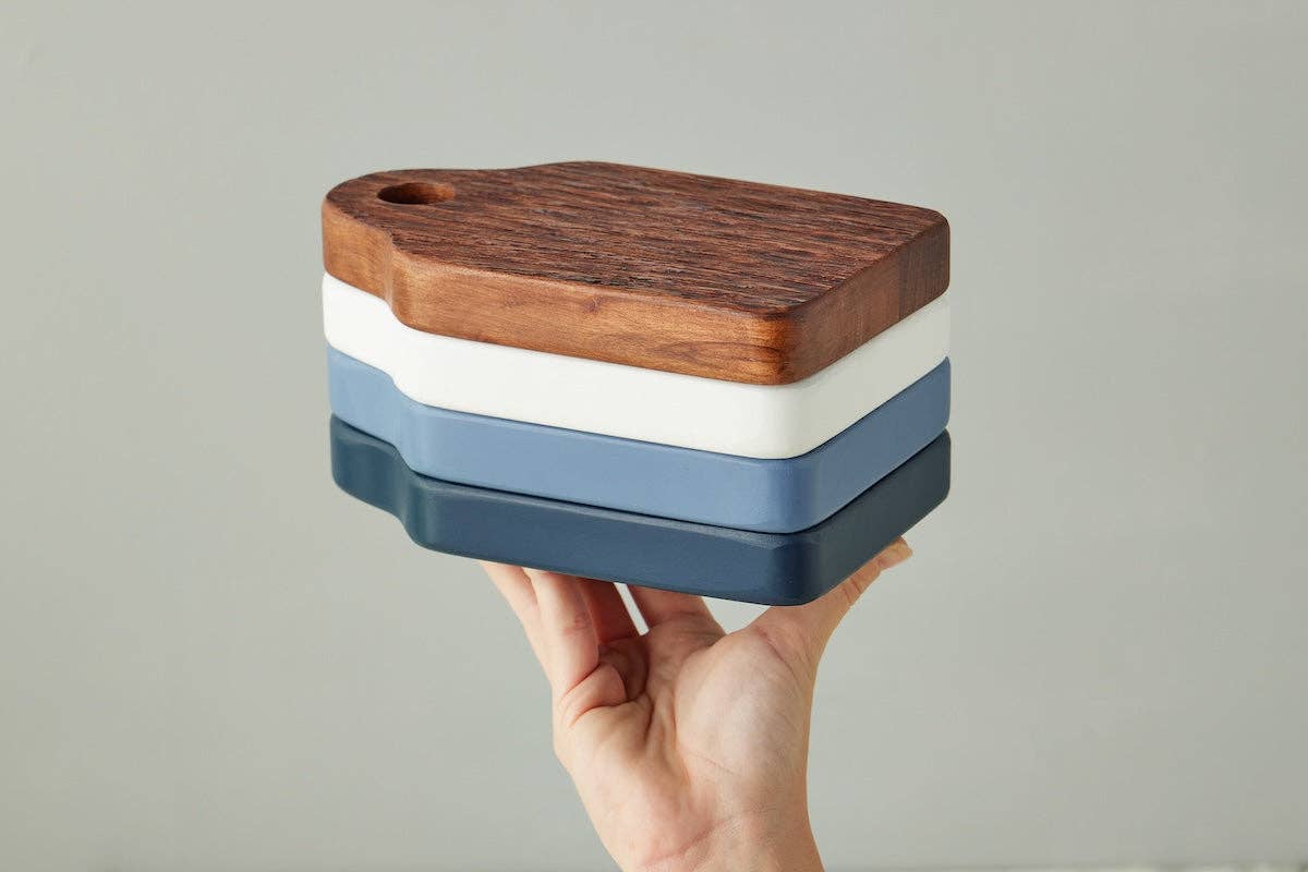 Dutch Cheese Board with Spreader, Small, Denim Blue - Gabrielle's Biloxi