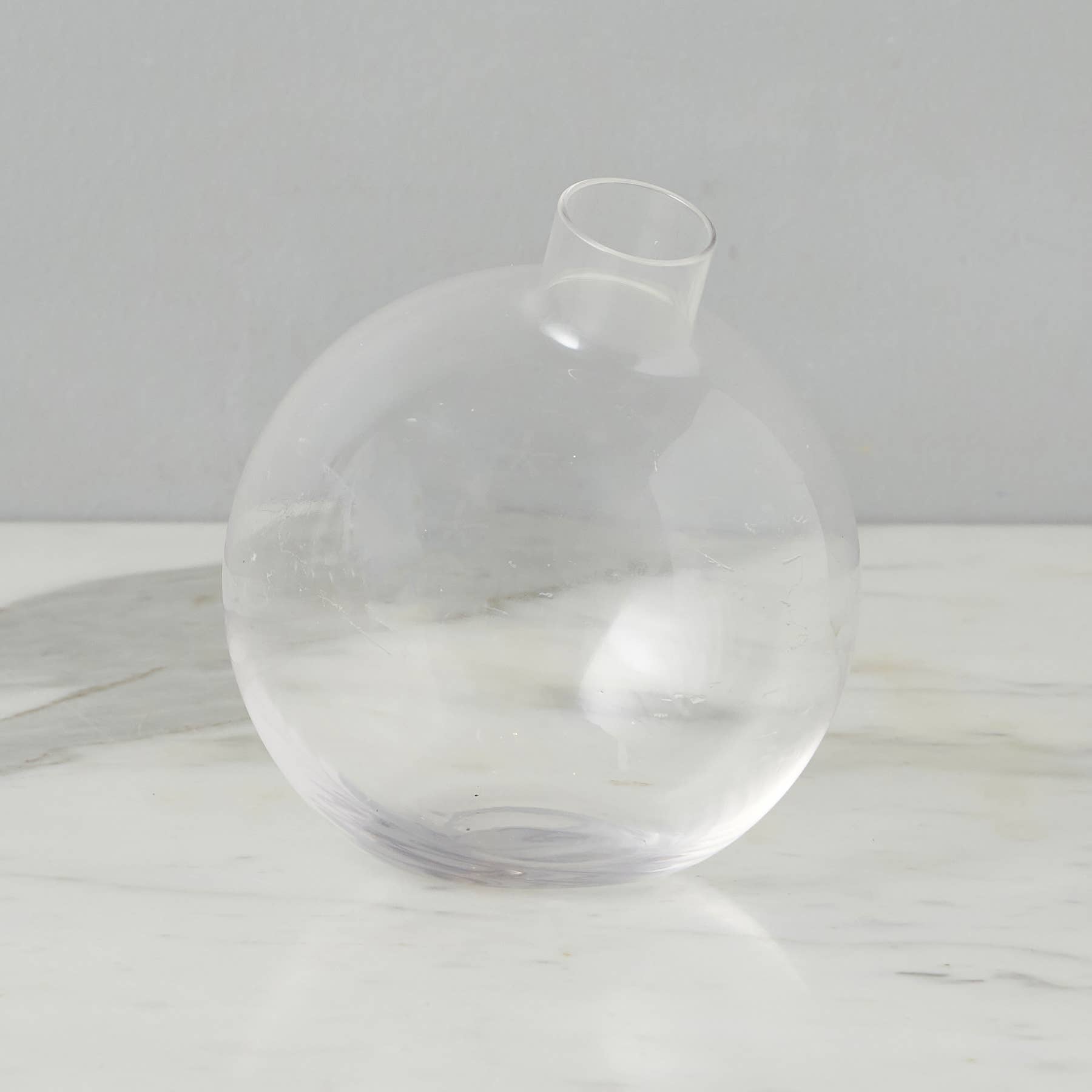 Etu Clear Sphere Bud Vase - Gabrielle's Biloxi