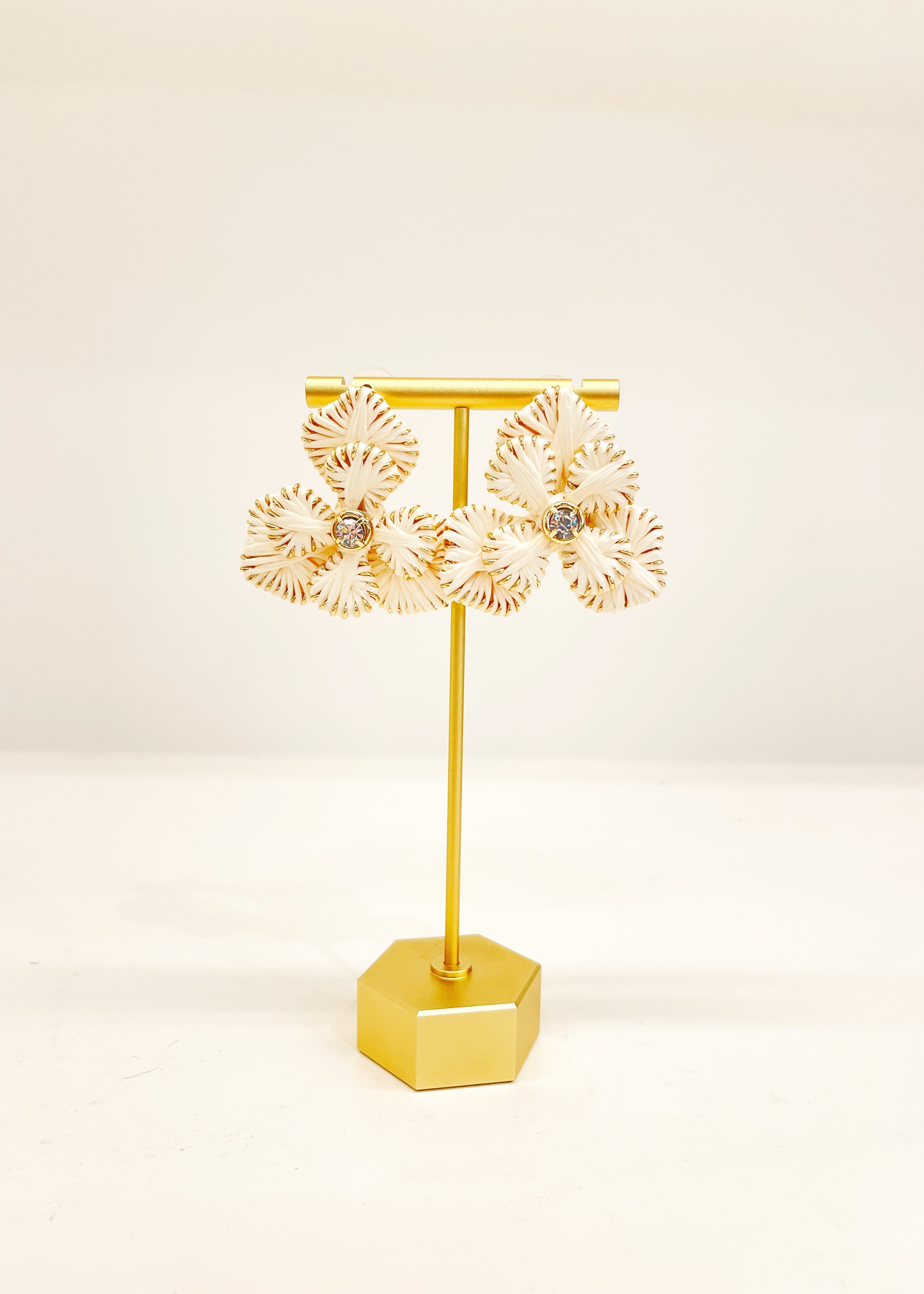 Paradise Bloom Earrings - Ivory