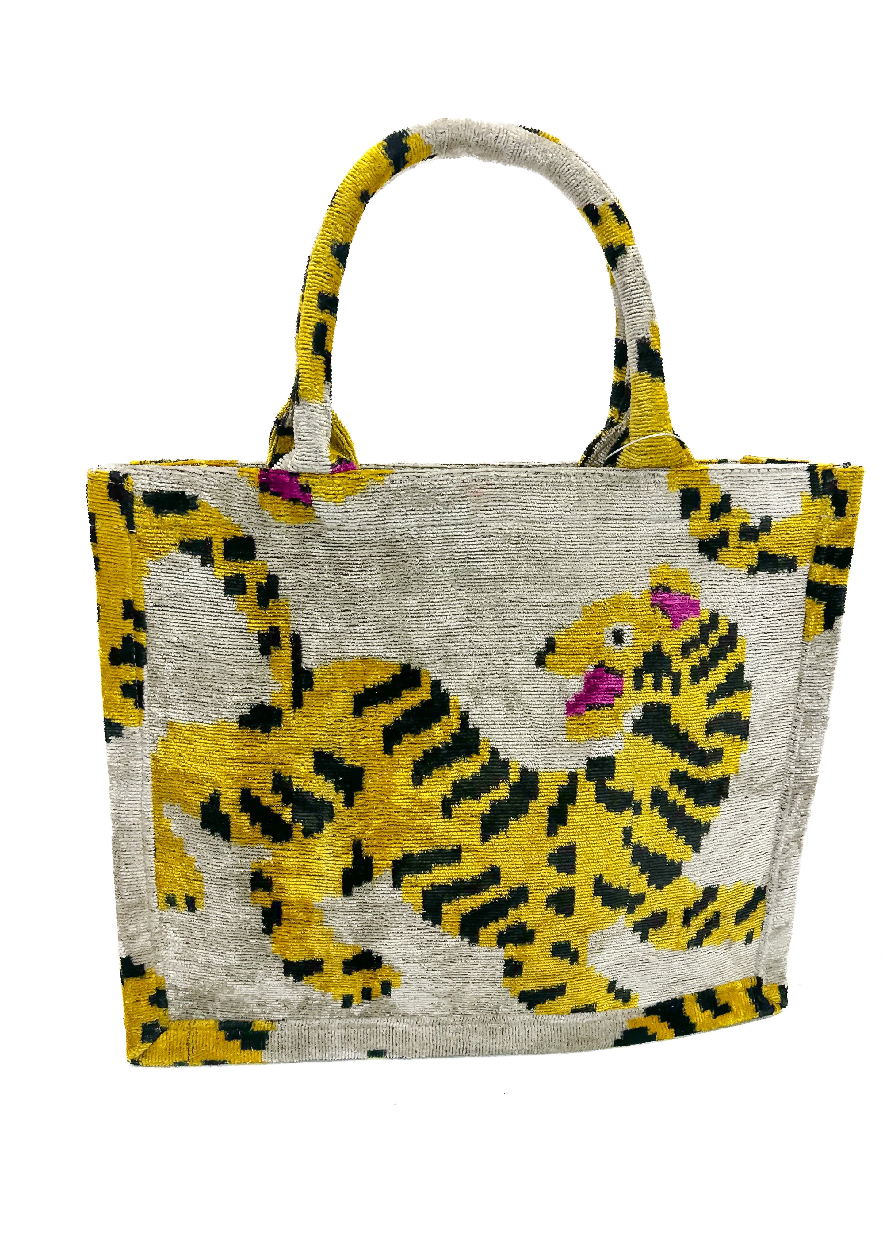 Wolf & Willa Large Tote Ikat Handle - Eggshell Tiger - Gabrielle's Biloxi