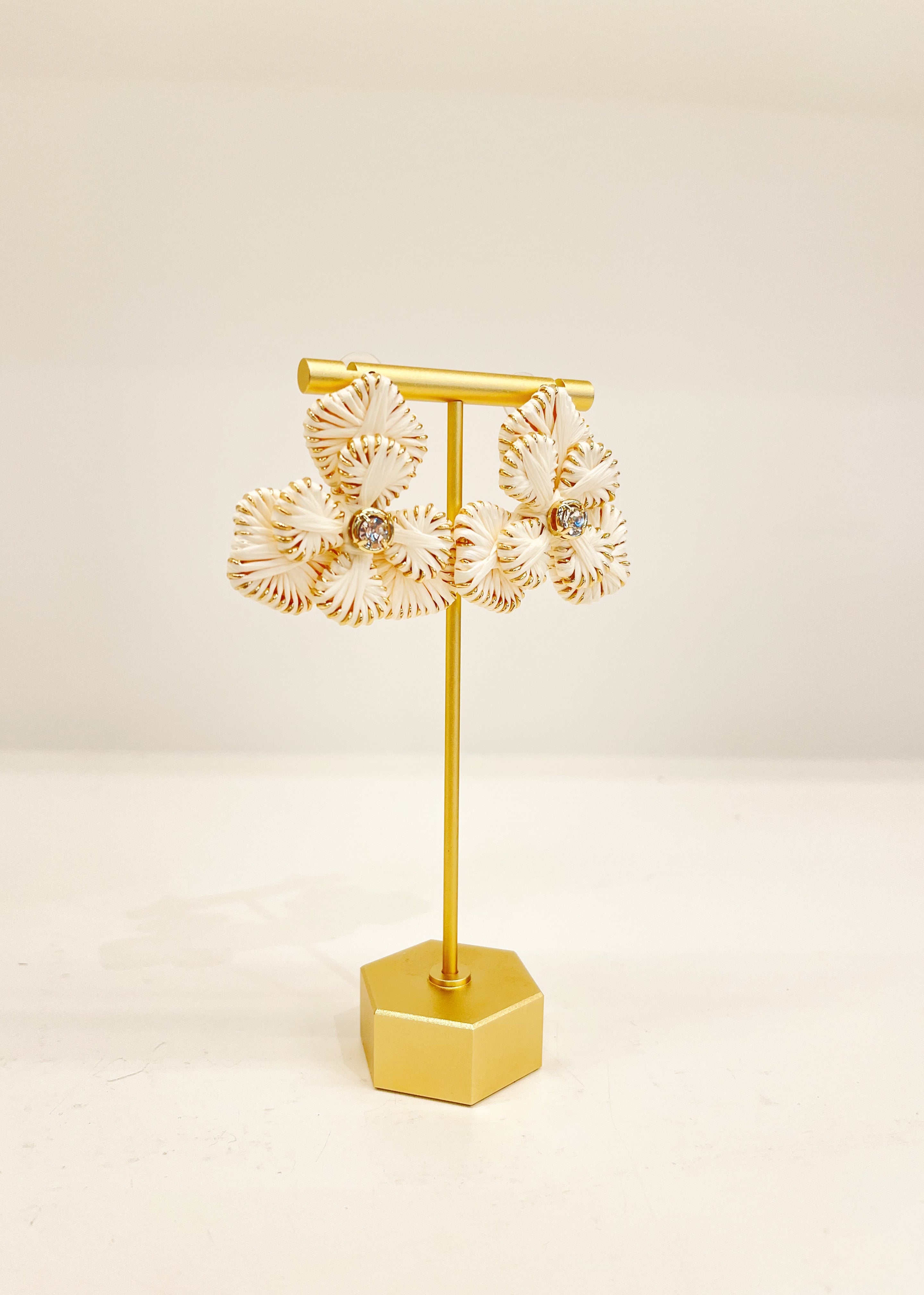Paradise Bloom Earrings - Ivory