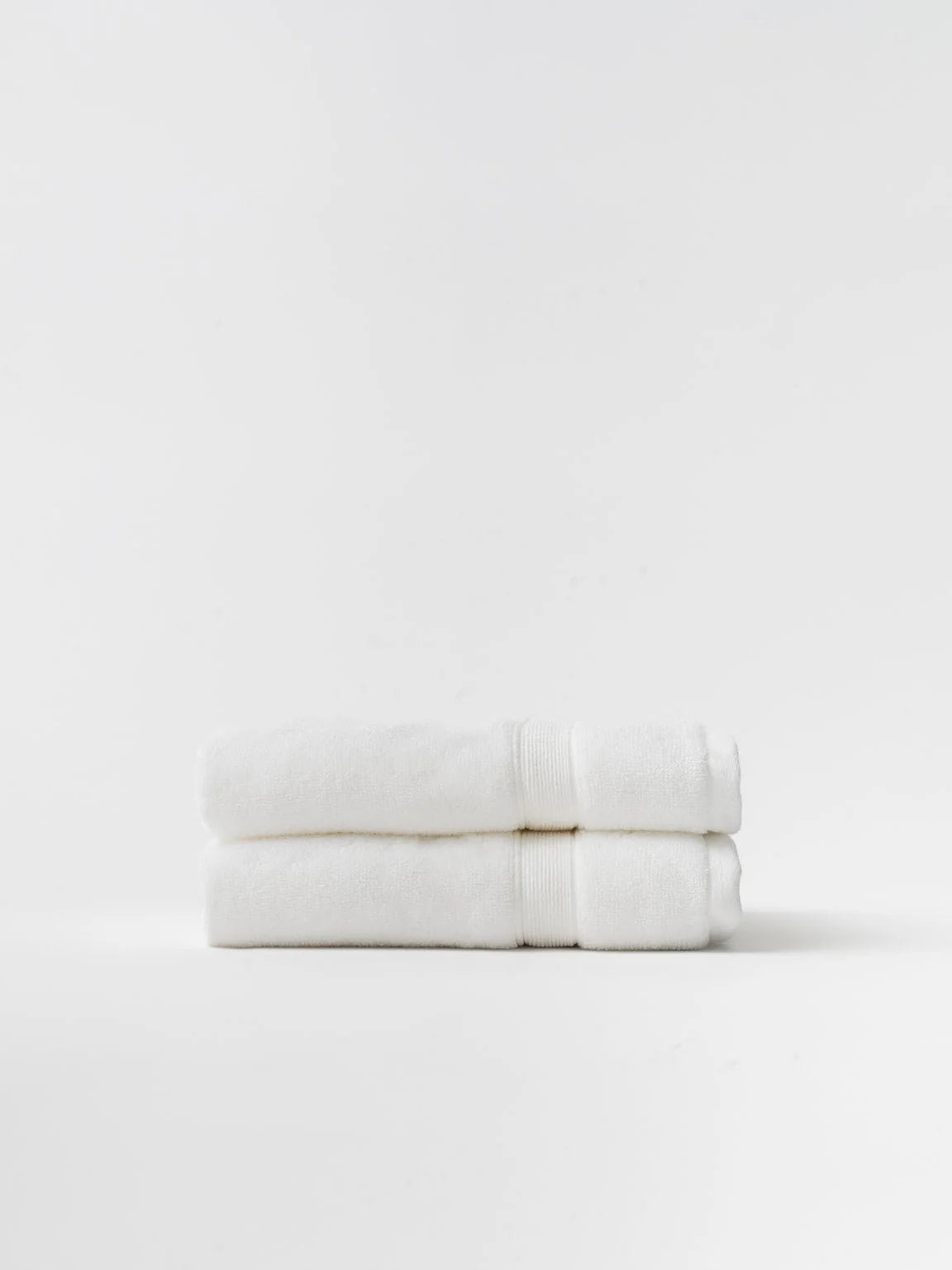 Cozy Earth Luxe Hand Towels - White