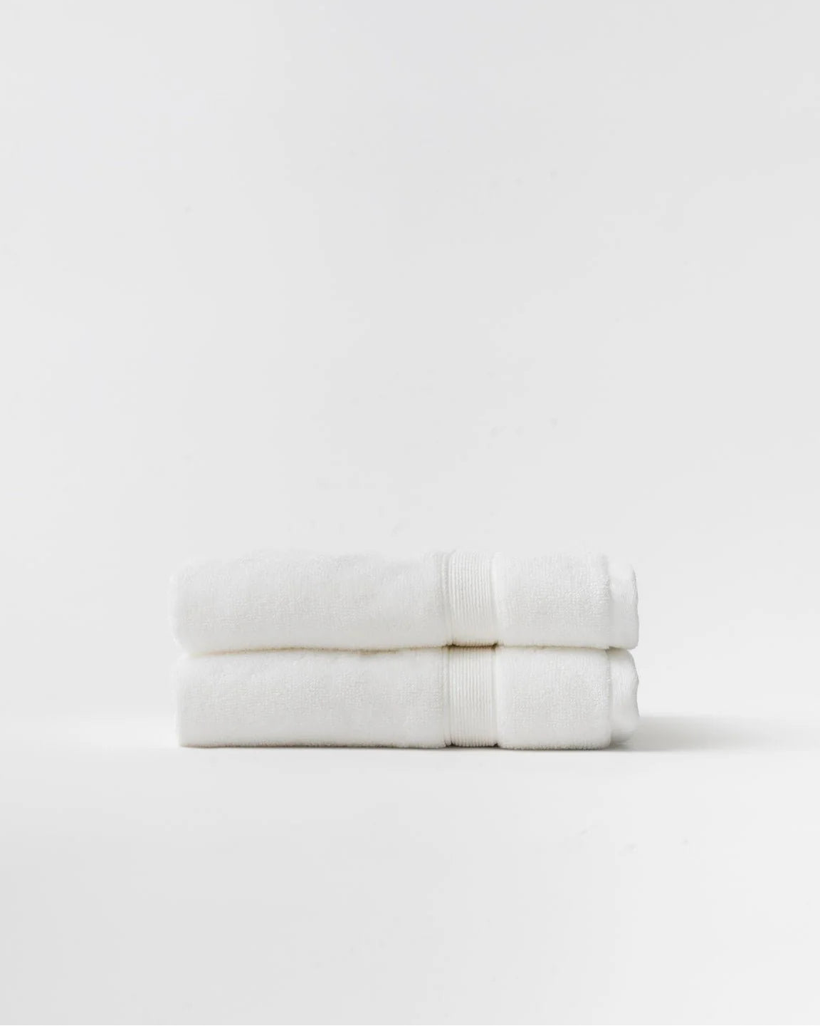 Cozy Earth Luxe Hand Towels - White