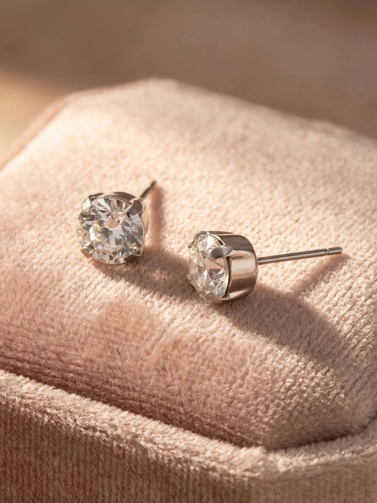 Sorrelli Simple Stud Earrings - Crystal