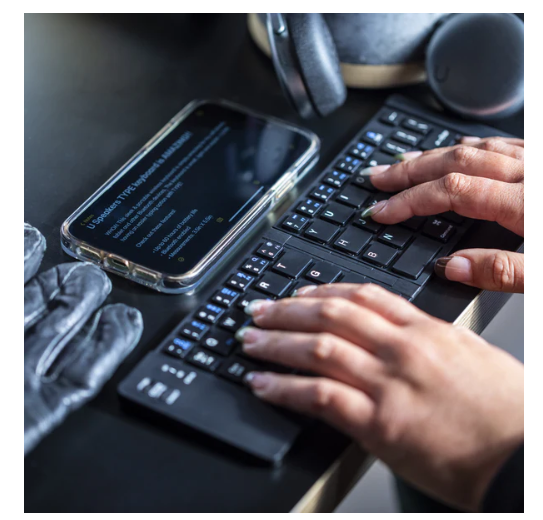 Type Wireless Keyboard - Matte Black - Gabrielle's Biloxi