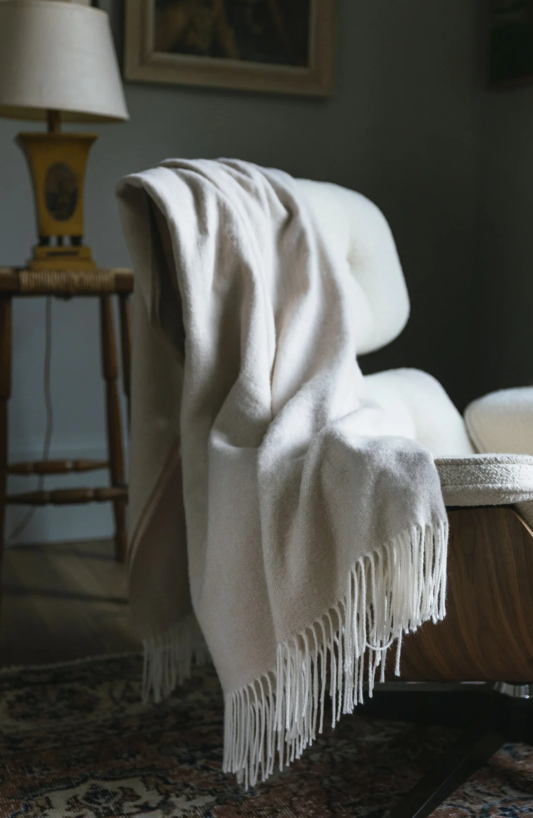 Cozy Earth Bamboo Herringbone Tassel Throw - Oatmeal