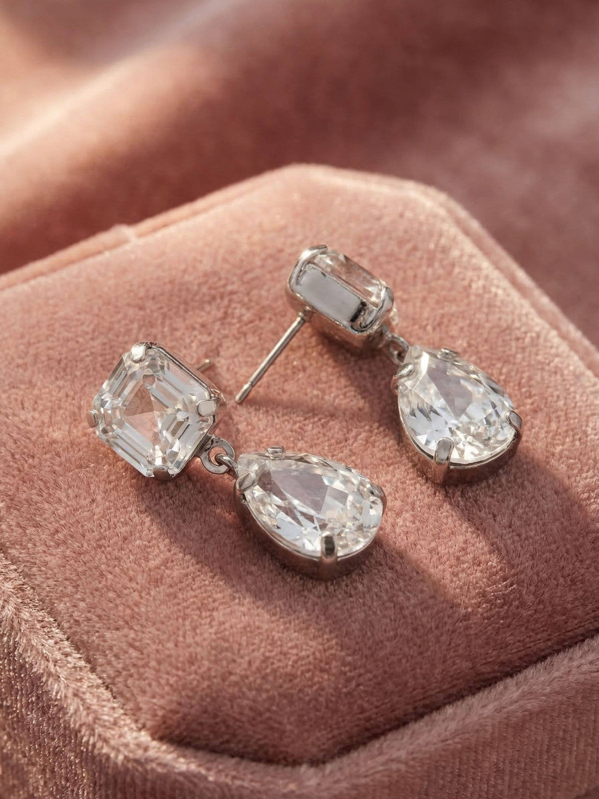 Clara Dangle Earrings - Palladium