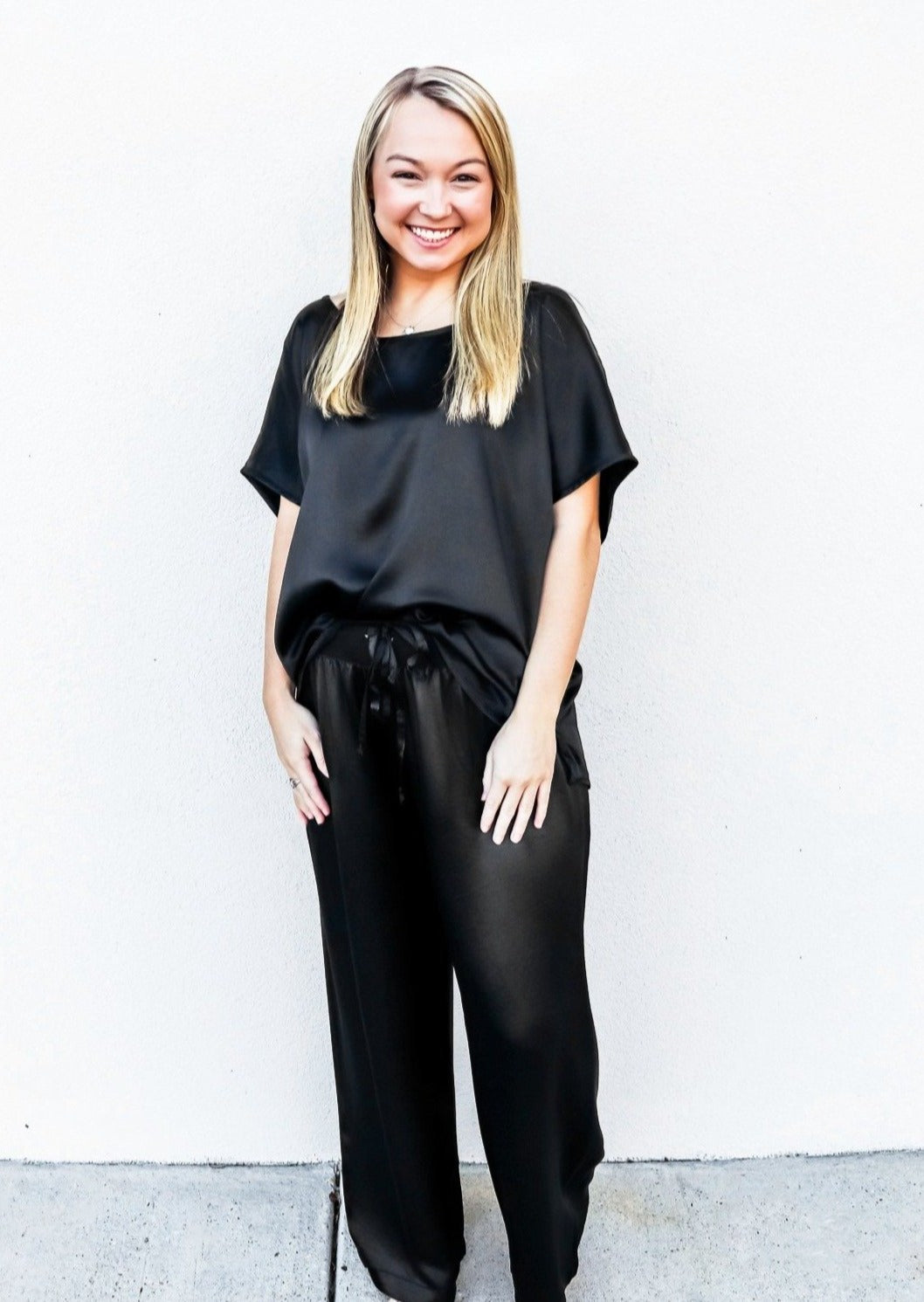 PJ Harlow Jolie Capri Satin Pant in Black - Gabrielle's Biloxi