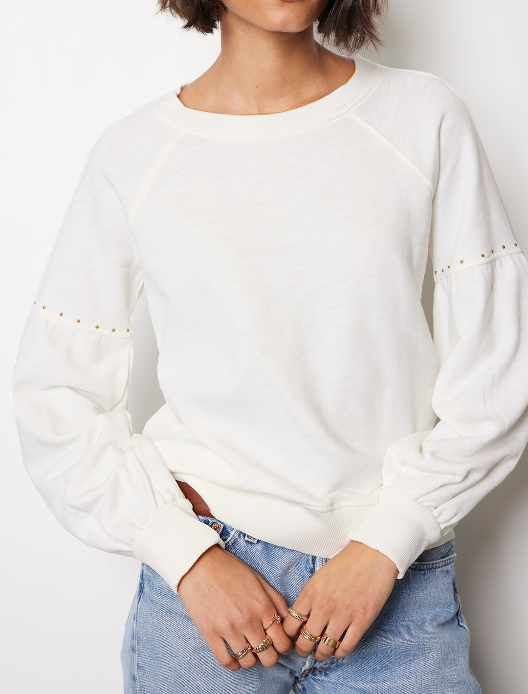 MICRO STUD RAGLAN PULLOVER