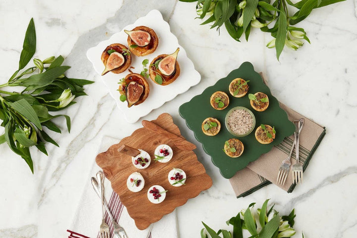 Etu Home Square Scalloped Board with Cheese Markers, Small, Spruce