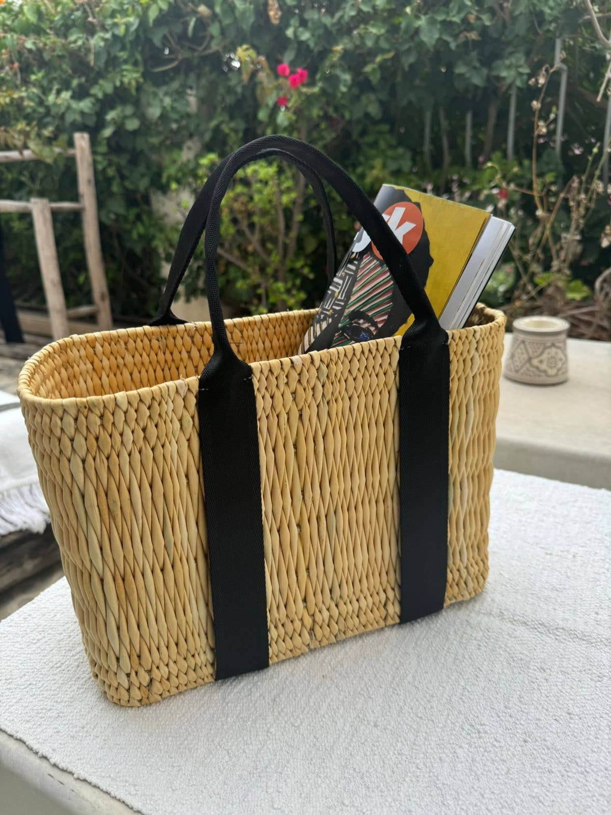 Straw Beach Basket with Black Straps - Thumbnail 3