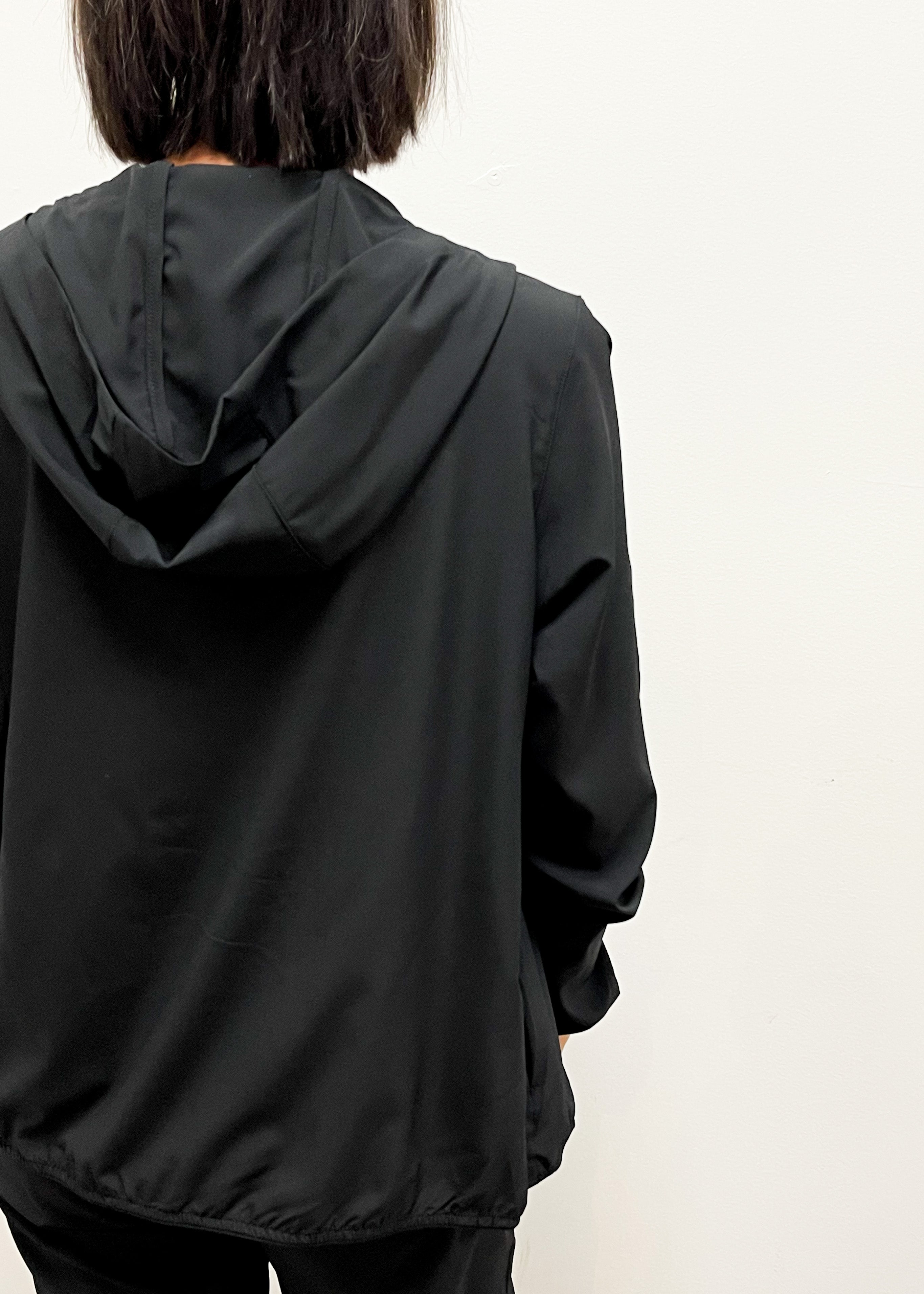 LBLOX Essential Run Jacket - Black - Gabrielle's Biloxi
