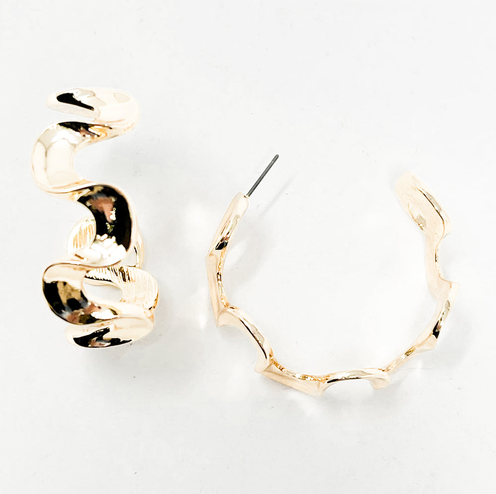 Zig-Zag Swirl Hoop Earrings - Gabrielle's Biloxi