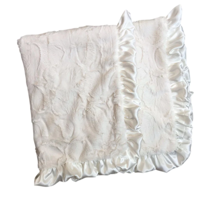 Classic Ivory Blanket - Gabrielle's Biloxi