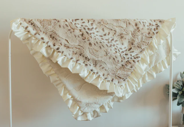 Snowcat Ivory Blanket - Gabrielle's Biloxi