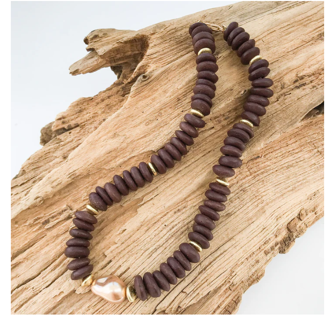 Heishi Necklace with Baroque Shell Pearl - Chocolate - Gabrielle's Biloxi