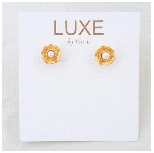The Lyla Pearl Flower Stud Earrings