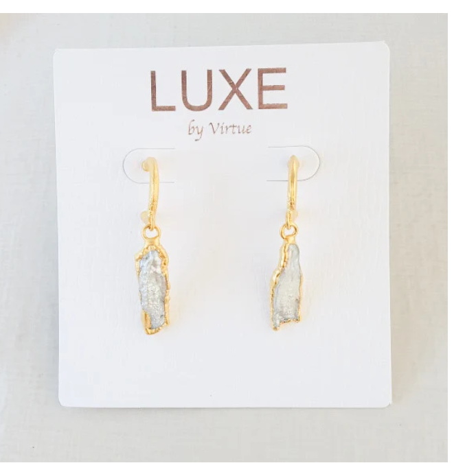 Virtue The Lacy Hammered Hoop w/ Biwa Drop