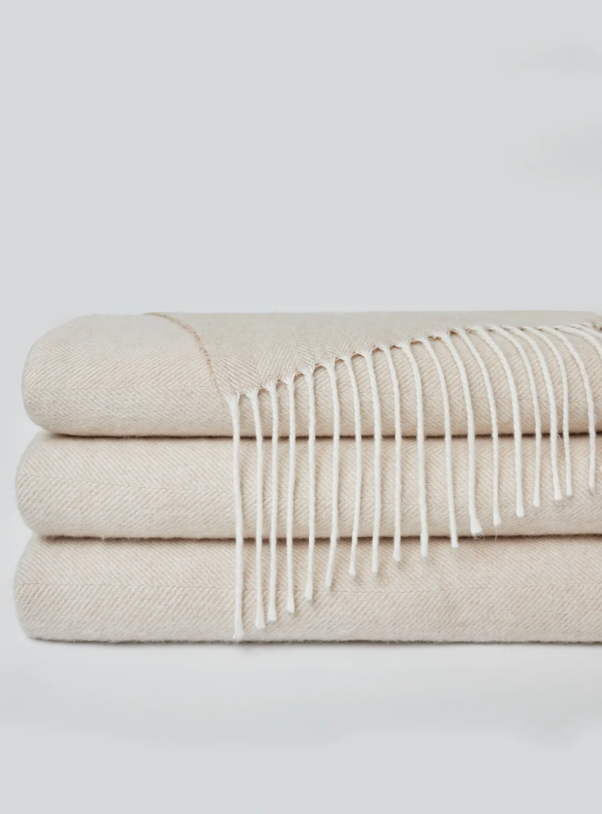 Cozy Earth Bamboo Herringbone Tassel Throw - Oatmeal