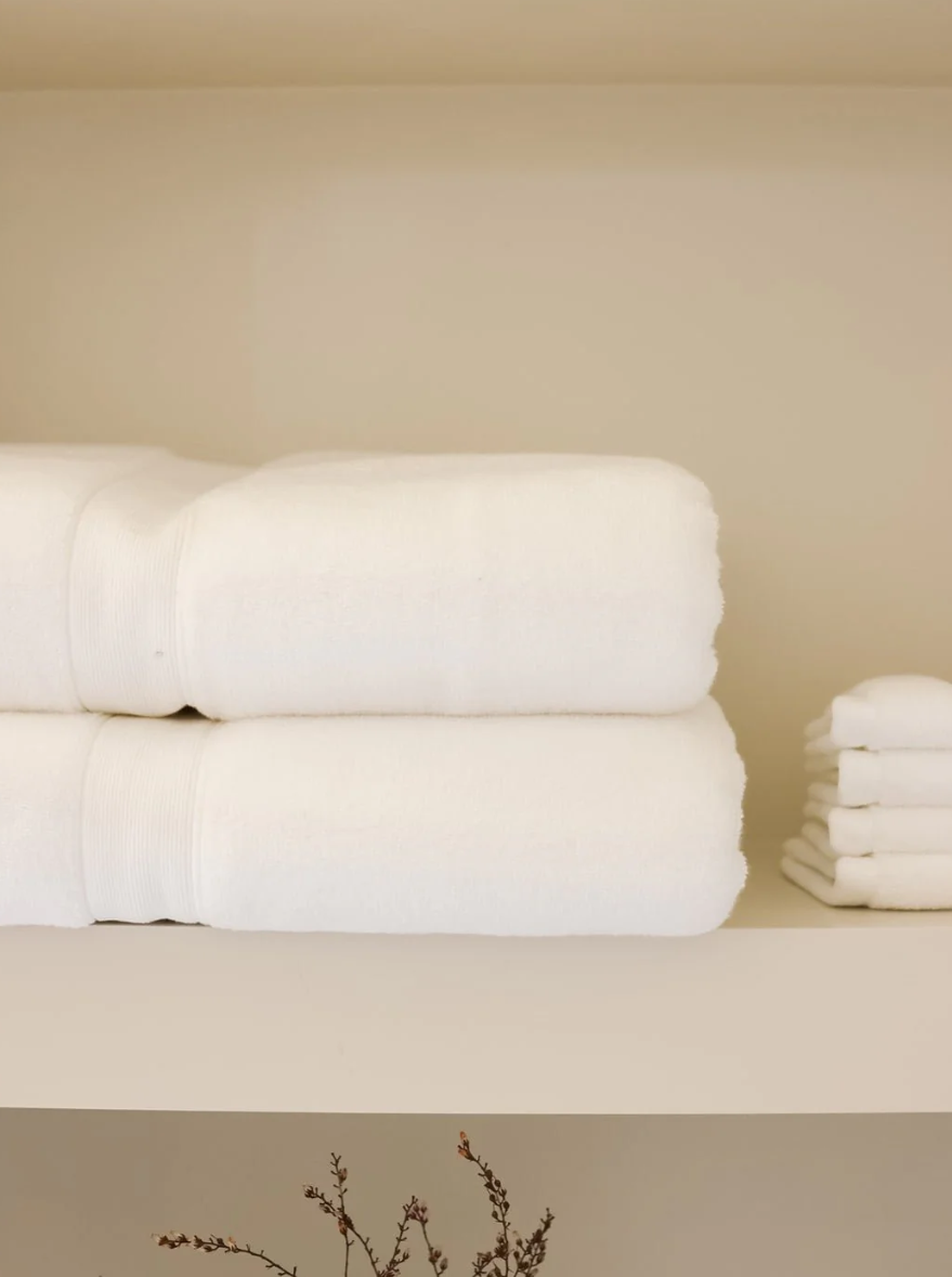 Cozy Earth Luxe Bath Towels - White