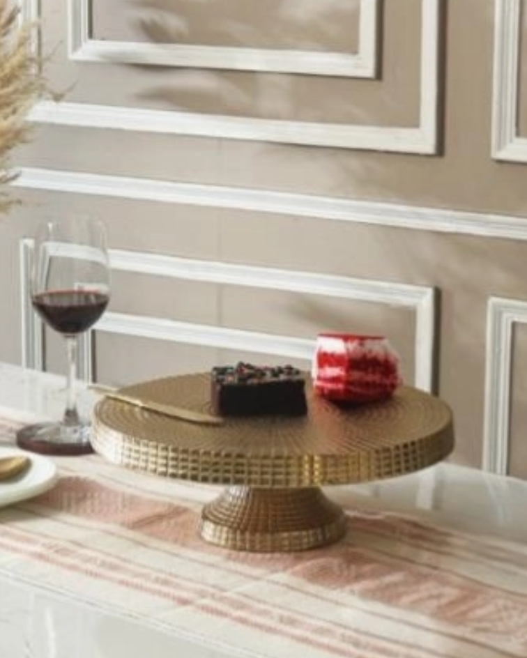 Cake Dish on Base