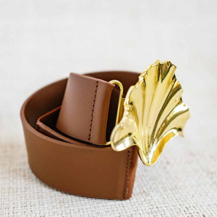 Clamshell Artisan Interchangeable Belt Buckle w/ Gold Finish - Gabrielle's Biloxi