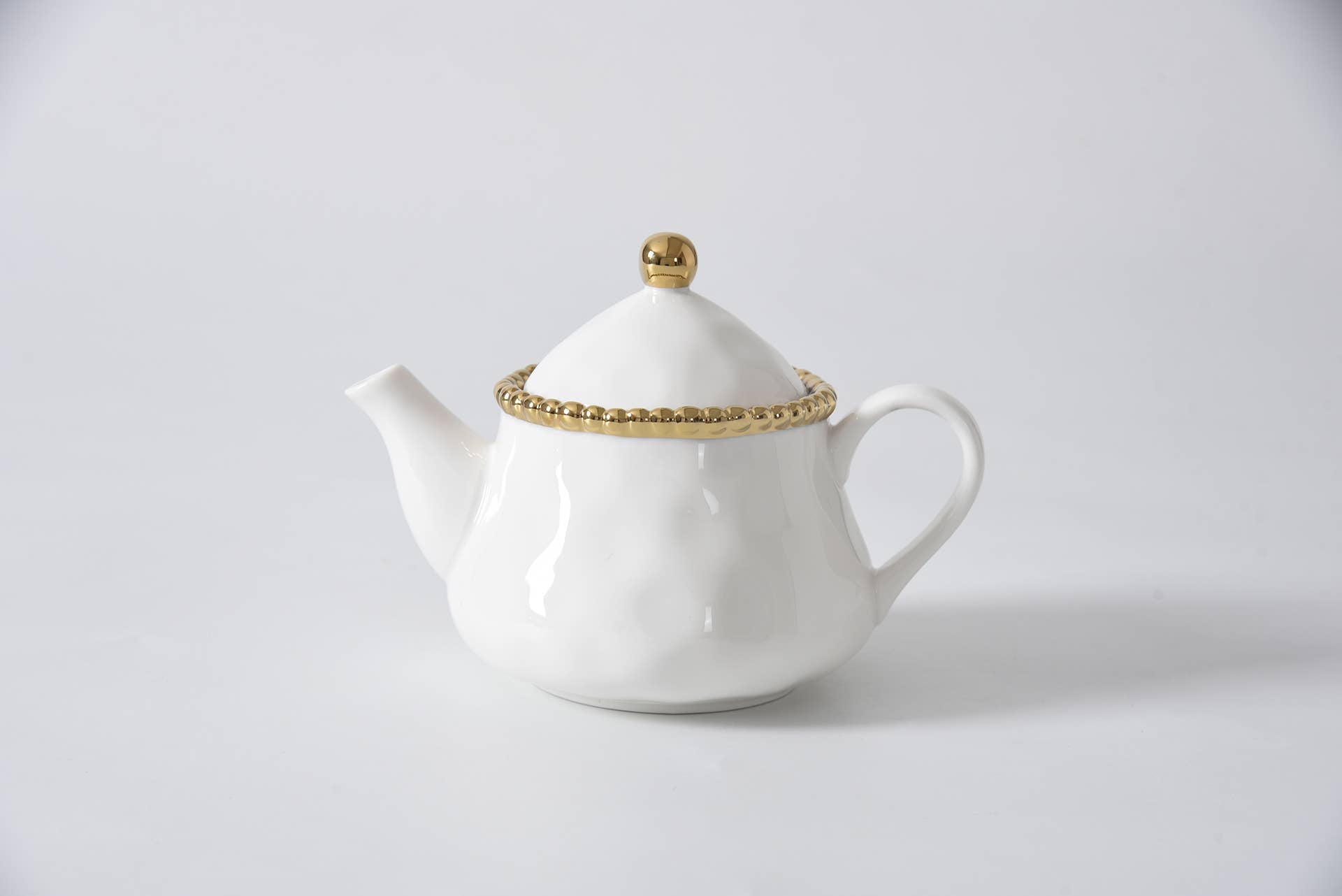 Pampa Bay Tea Pot - White & Gold - Gabrielle's Biloxi